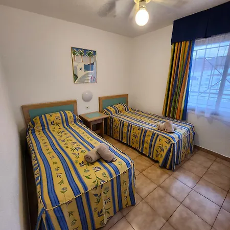 Castle Harbour 1 Bedroom Pool View C112 Los Cristianos (Tenerife)