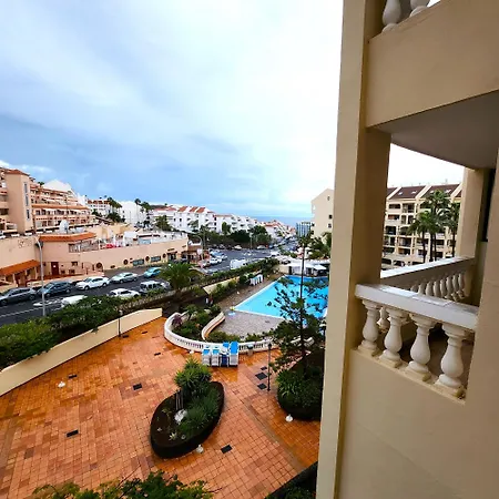 Apartment Castle Harbour 1 Bedroom Pool View C112