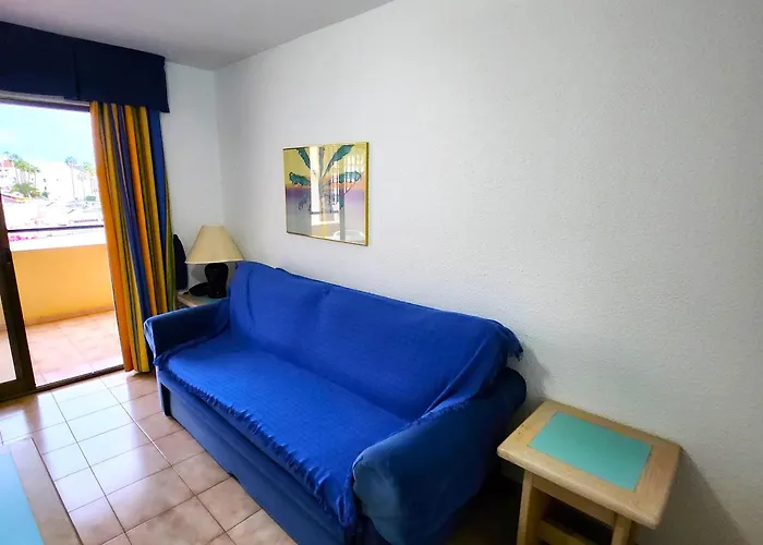 Castle Harbour 1 Bedroom Pool View C112