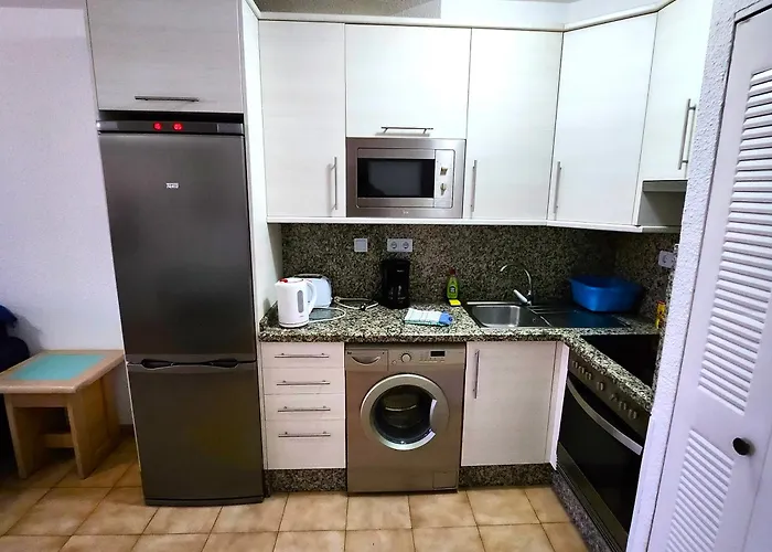 Castle Harbour 1 Bedroom Pool View C112